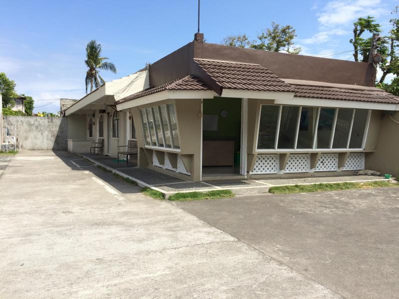 Night & Day Inn Legazpi Exterior foto